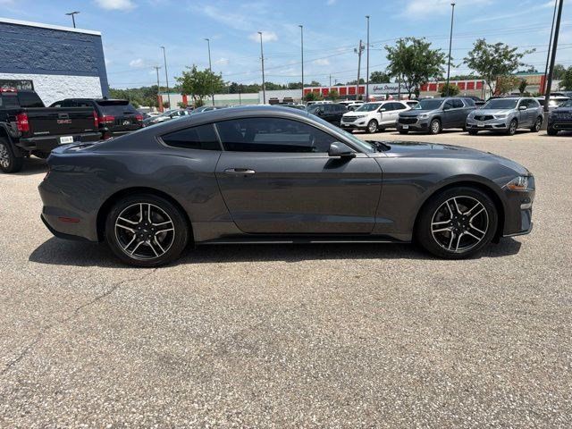 Used 2018 Ford Mustang Coupe w/ Equipment Group 101A RWD image 6