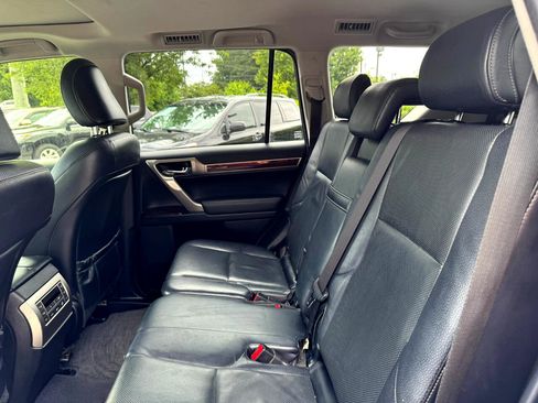 Used 2015 Lexus GX 460 image 31