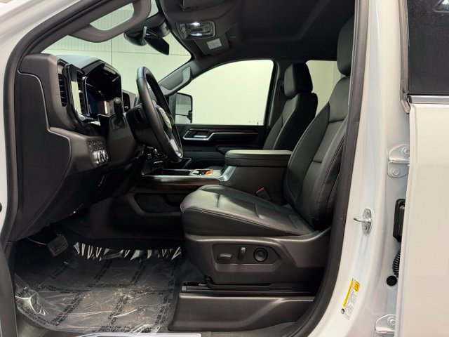 Used 2025 GMC Sierra 2500 SLT w/ SLT Premium Package AWD/4WD image 12