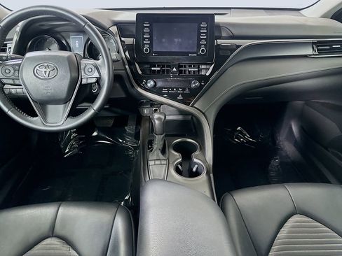 Used 2022 Toyota Camry SE image 17