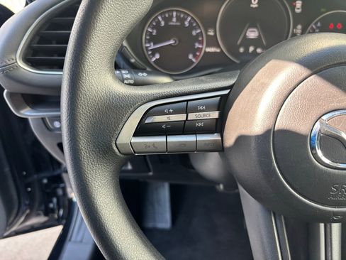 Used 2020 MAZDA MAZDA3 Sedan image 15