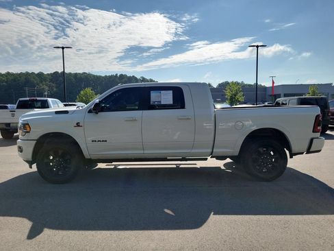 Used 2022 RAM 2500 Limited w/ Night Edition AWD/4WD image 6