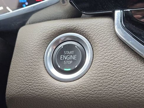 Used 2024 GMC Canyon Denali AWD/4WD image 22