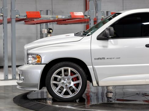 Used 2004 Dodge Ram 1500 Truck 2WD Regular Cab image 14