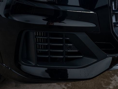 Used 2020 Audi Q8 Premium w/ Black Optic Package image 20