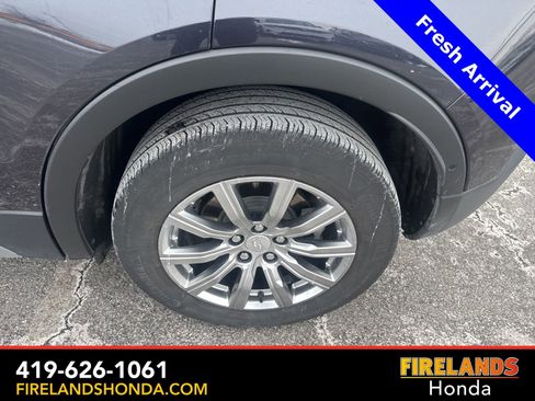 Used 2022 Cadillac XT4 Premium Luxury image 13