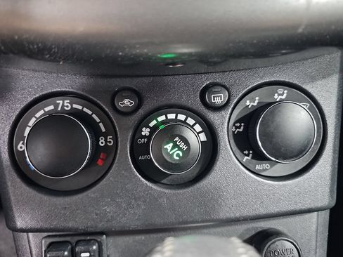 Used 2006 Mitsubishi Eclipse GT FWD image 24