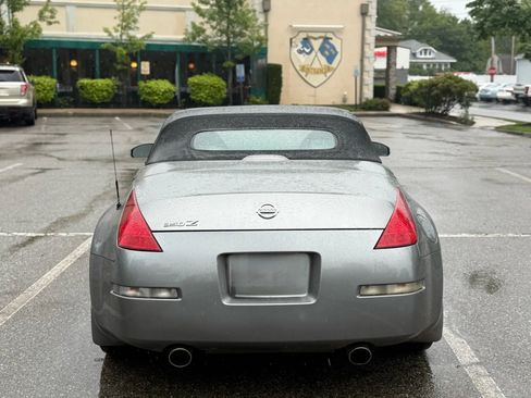 Used 2004 Nissan 350Z Touring image 8