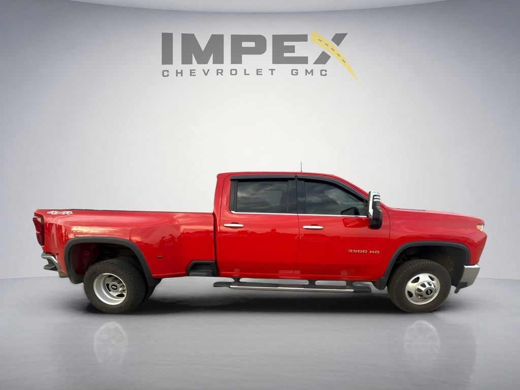 Used 2022 Chevrolet Silverado 3500 LTZ w/ LTZ Convenience Package AWD/4WD image 6
