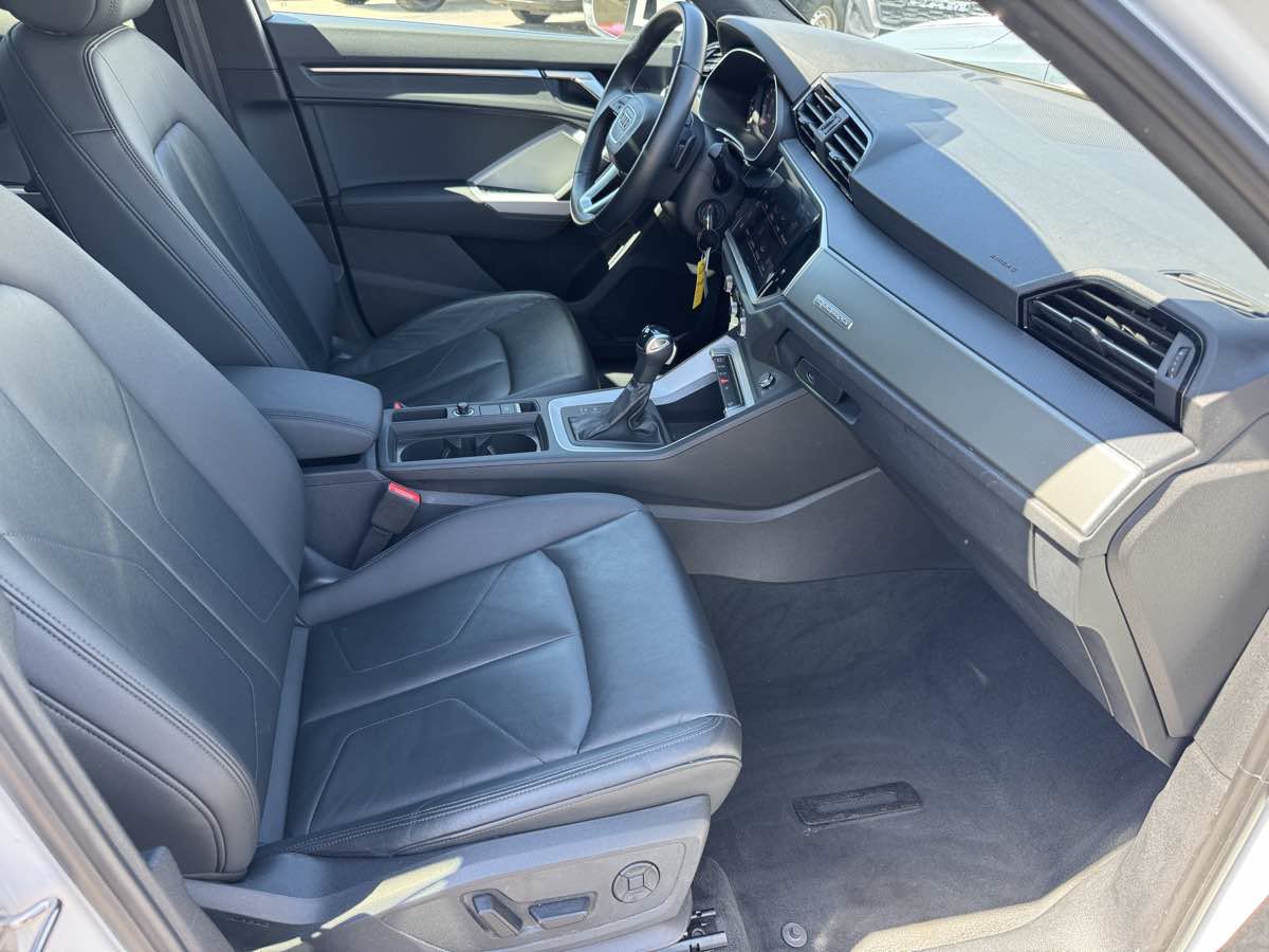 Used 2025 Audi Q3 2.0T Premium AWD/4WD image 16
