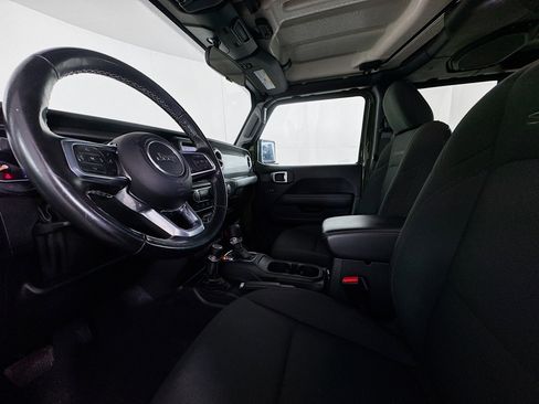 Used 2021 Jeep Wrangler Unlimited Sahara image 21