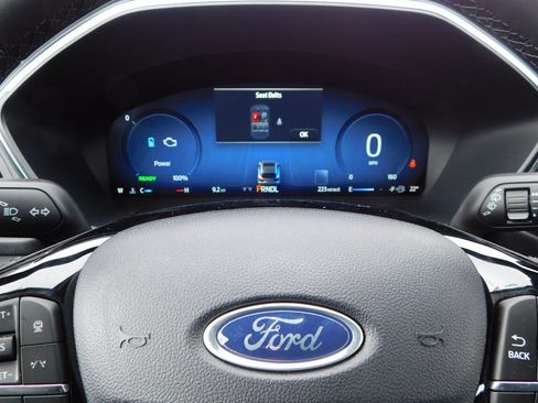 New 2026 Ford Escape Platinum image 32