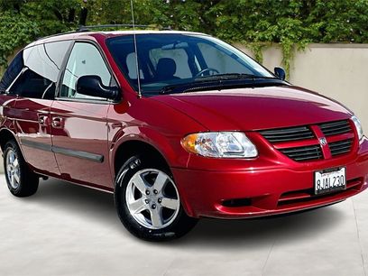 Used 2005 Dodge Caravan SXT w/ Popular Equipment Group