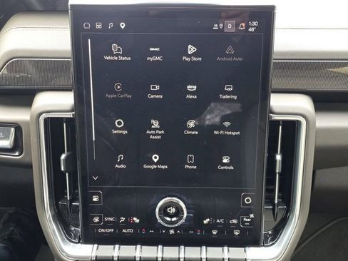 Used 2025 GMC Yukon Elevation image 12