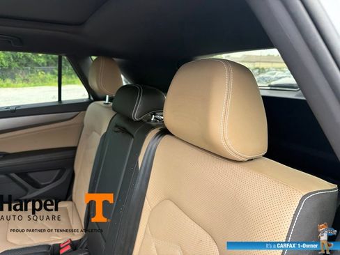 Used 2024 Volkswagen Atlas Cross Sport SE w/ Panoramic Sunroof Package AWD/4WD image 9