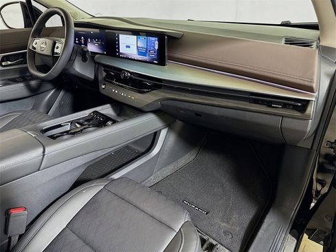 Used 2025 Nissan Murano Platinum w/ Cargo Package image 29