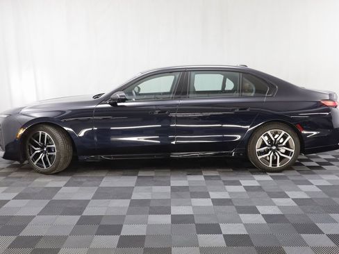 Certified 2025 BMW 760i xDrive w/ Executive Package image 4
