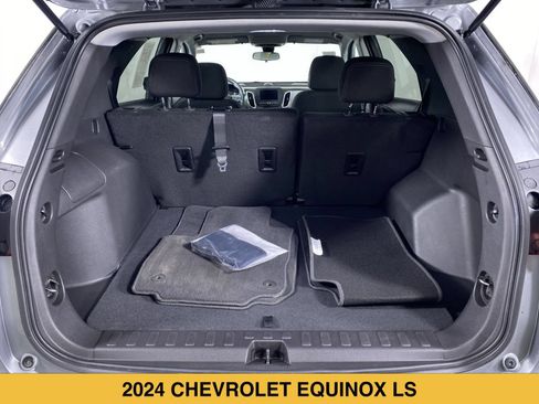 Certified 2024 Chevrolet Equinox LS w/ LS Convenience Package FWD image 13
