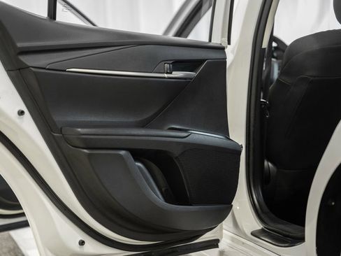 Used 2025 Toyota Camry LE image 31