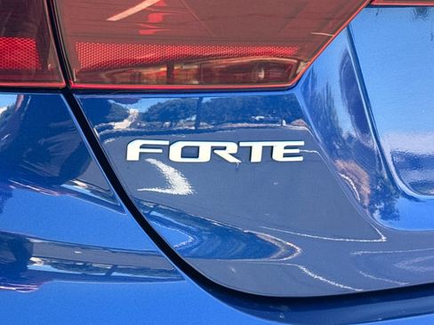 Used 2023 Kia Forte LXS FWD image 13