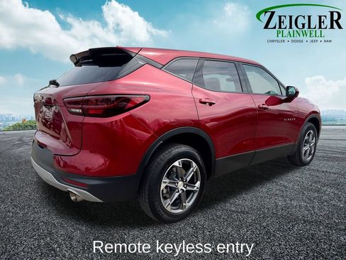 Used 2025 Chevrolet Blazer LT AWD/4WD image 6