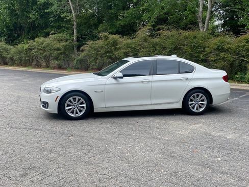Used 2015 BMW 528i xDrive Sedan AWD/4WD image 8