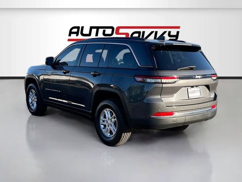 Used 2025 Jeep Grand Cherokee Laredo w/ Trailer Tow Package RWD image 5