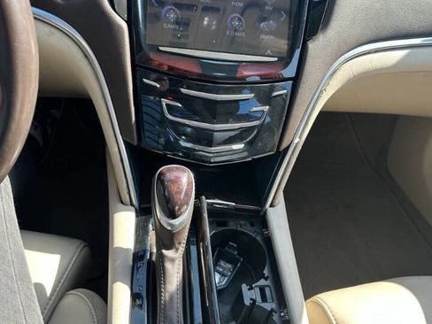 Used 2016 Cadillac XTS Premium image 12