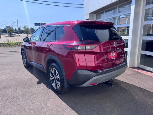 Used 2021 Nissan Rogue SV AWD/4WD image 5