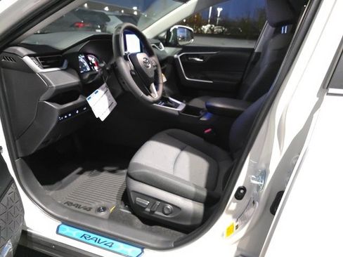 New 2025 Toyota RAV4 XLE image 8