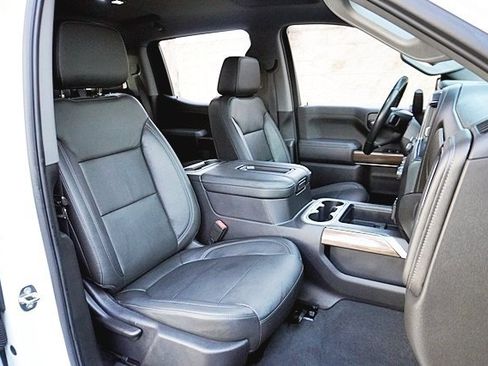 Used 2019 Chevrolet Silverado 1500 LT Trail Boss image 12