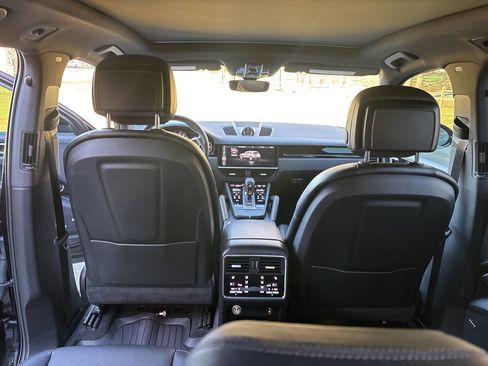 Used 2019 Porsche Cayenne AWD/4WD image 20