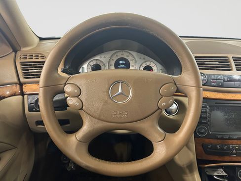 Used 2008 Mercedes-Benz E 350 Sedan image 13