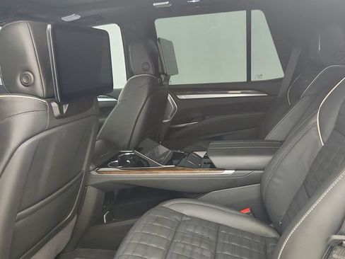 Used 2026 Cadillac Escalade Platinum Sport AWD/4WD image 12