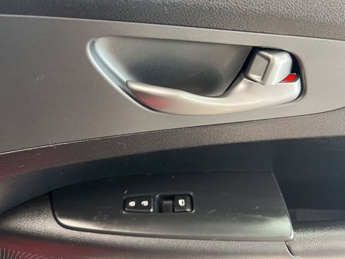 Used 2020 Kia Forte LXS FWD image 14
