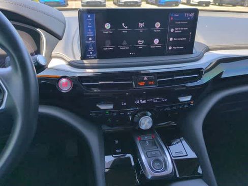 Certified 2025 Acura MDX FWD w/ Technology Package image 30