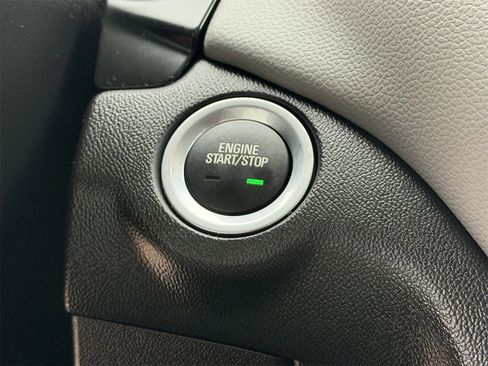 Used 2022 Chevrolet Equinox LT image 22