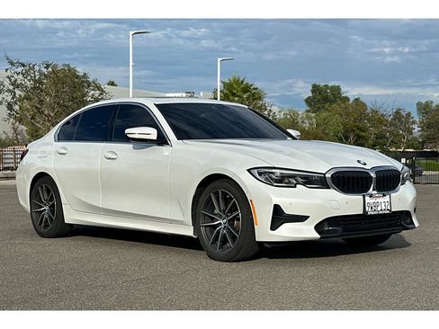 Used 2019 BMW 330i Sedan w/ Premium Package RWD image 8