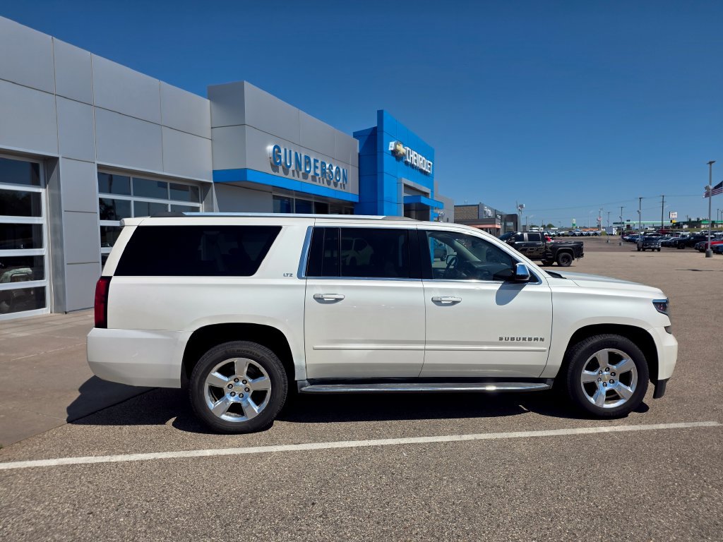 Used 2015 Chevrolet Suburban LTZ AWD/4WD image 9