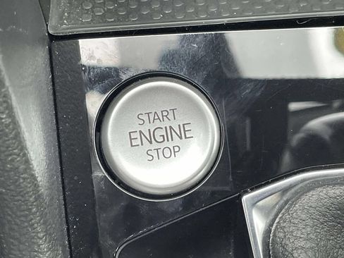 Certified 2024 Volkswagen Taos S FWD image 29