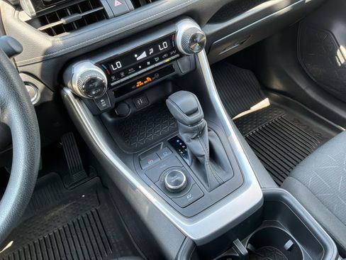 Used 2025 Toyota RAV4 XLE AWD/4WD image 16