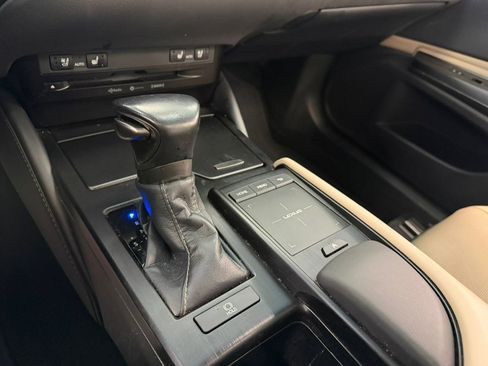 Used 2020 Lexus ES 350 w/ Premium Package image 52