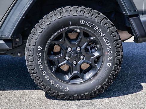 Used 2023 Jeep Wrangler Unlimited AWD/4WD image 8