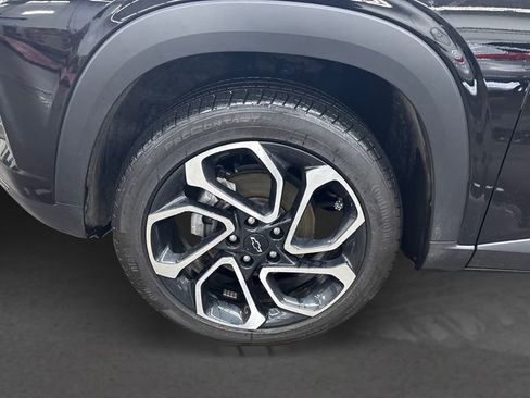 Used 2025 Chevrolet Trax RS image 12