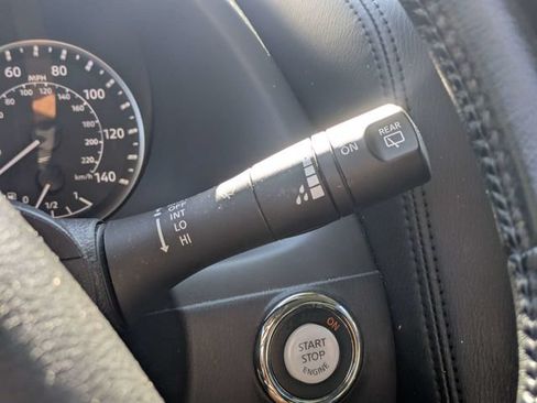 Used 2023 Nissan Armada SV AWD/4WD image 28