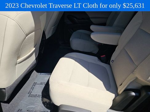 Used 2023 Chevrolet Traverse LT w/ LPO, Cargo Package AWD/4WD image 20
