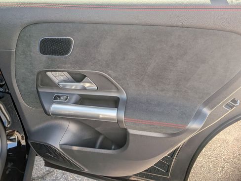 Used 2025 Mercedes-Benz GLA 250 4MATIC image 30