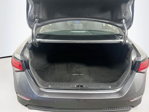 Used 2024 Nissan Sentra SV FWD image 27