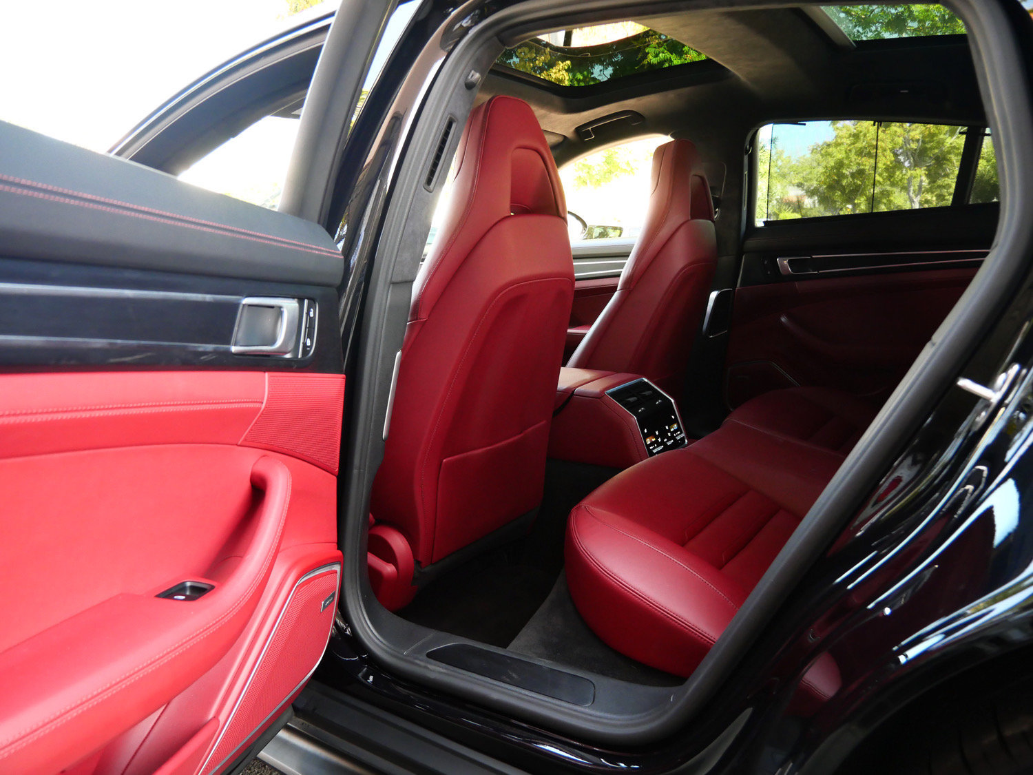 Used 2022 Porsche Panamera GTS AWD/4WD image 16