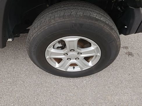 Used 2020 Jeep Wrangler Unlimited Sport S image 10